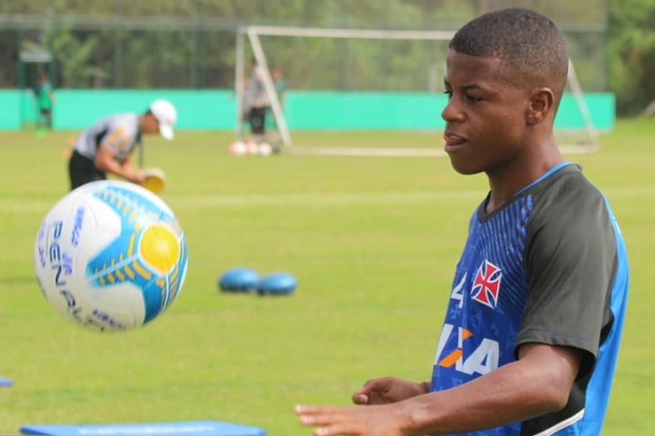 Meia pede atenção total para o Vasco na segunda rodada da Copinha