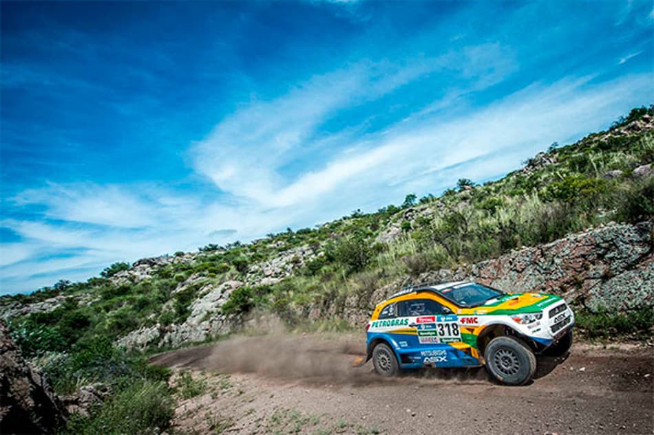 No Rally Dakar, estreante brasileiro fica entre os dez melhores em etapa