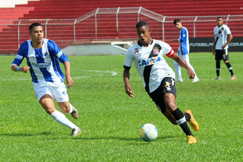 Vasco empata no fim e depende só de si para se classificar na Copinha