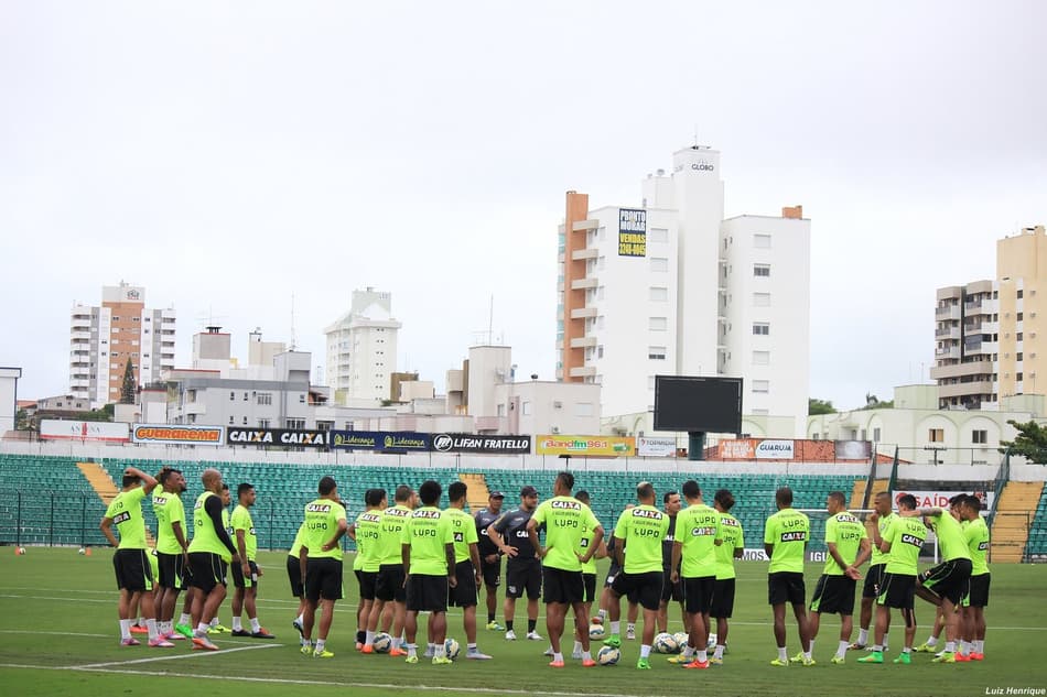 Figueirense inicia trabalhos de pré-temporada nesta quarta