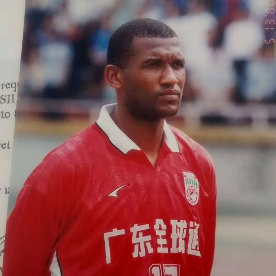 Pioneiros do Brasil relembram tempo em que a China não tinha dinheiro