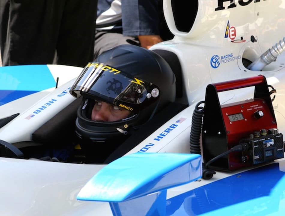 Ex-piloto Jon Herb é condenado por abuso sexual e pedofilia