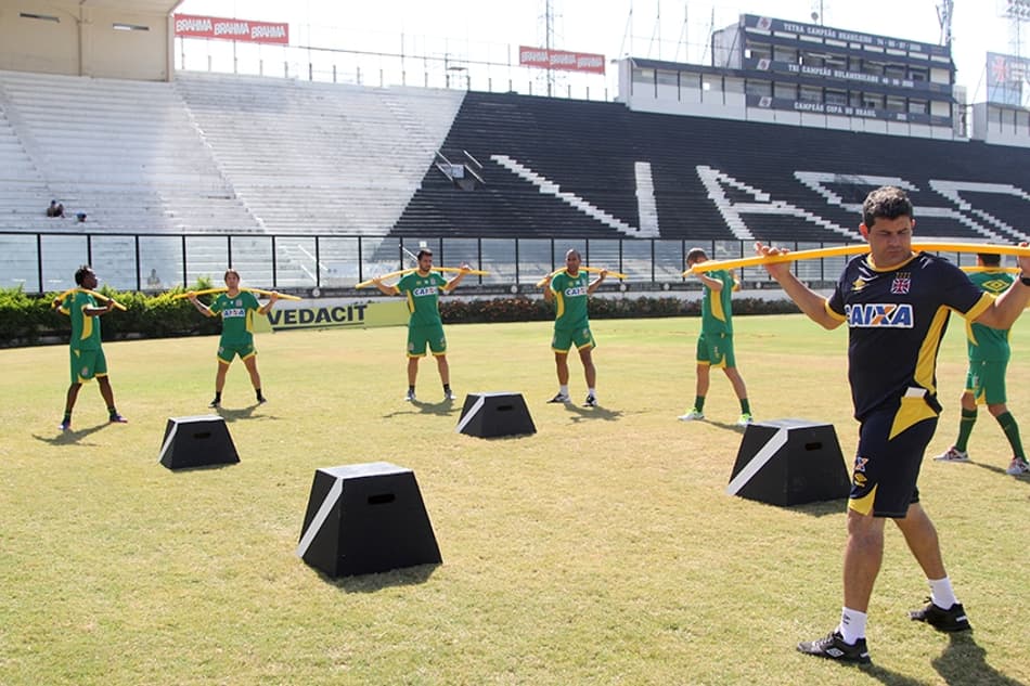 Preparador do Vasco faz análise do início do trabalho em 2016