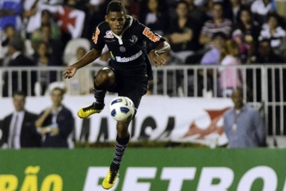 Vasco empresta lateral para o ABC