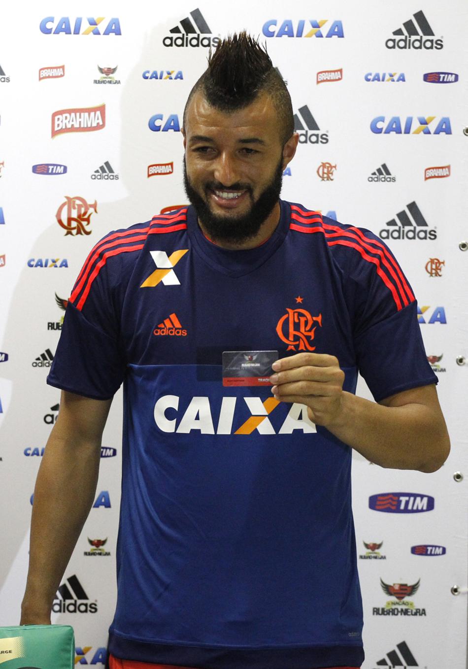 FOTOS – Willian Arão e Muralha são apresentados oficialmente no Flamengo