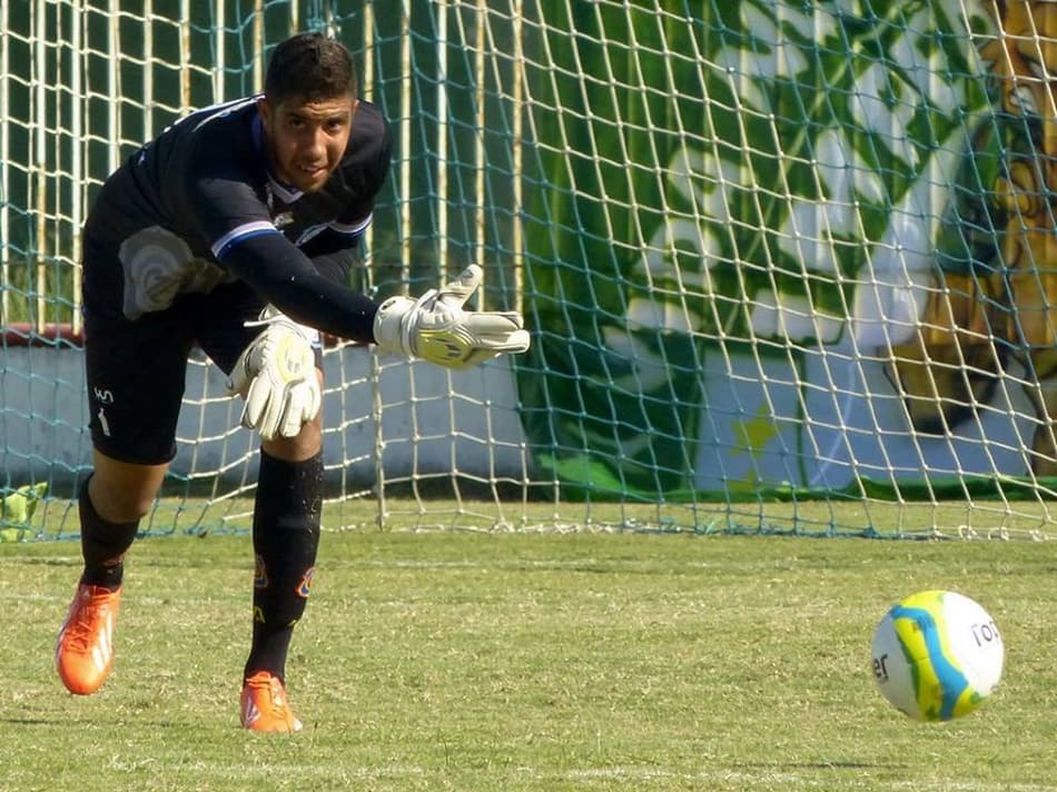 Goleiro do Madureira elogia início do time no Campeonato Carioca