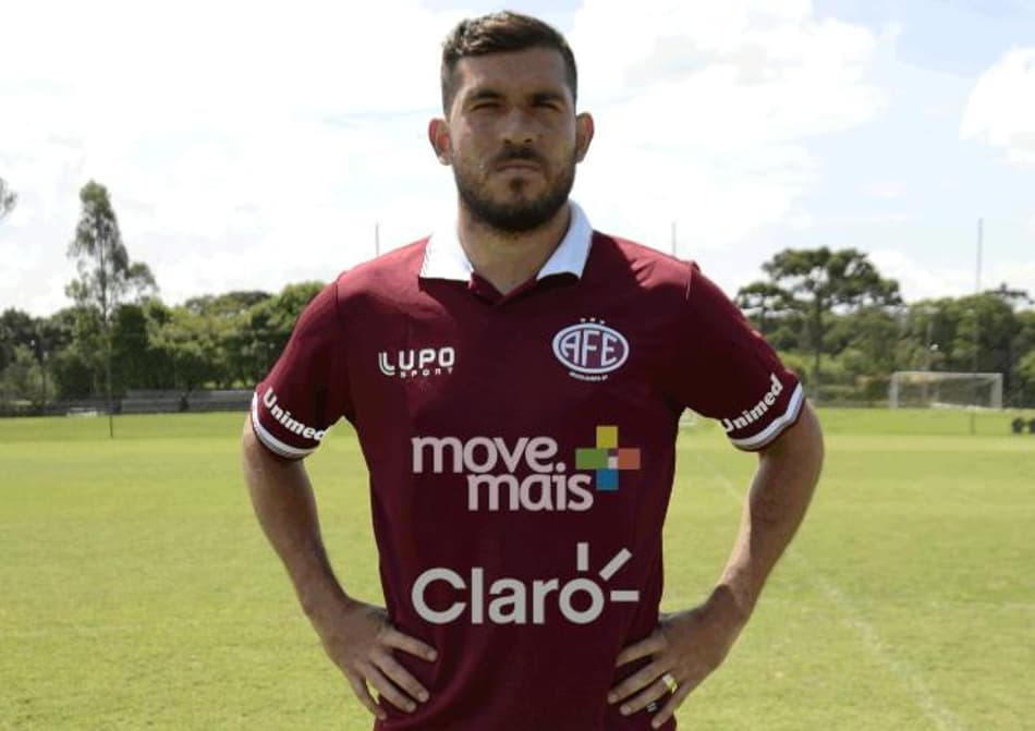 Em casa, Ferroviária tem de vencer o São Bernardo, diz Fernando Gabriel