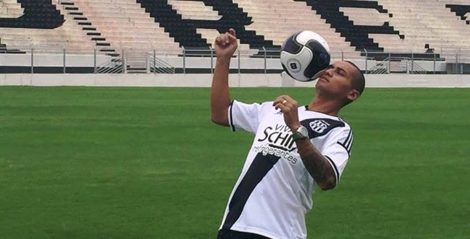 Wellington Paulista promete raça e determinação com camisa da Ponte