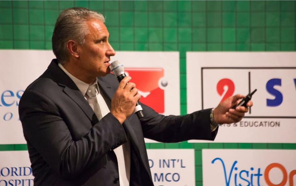 Futebol e Ficção: Tite e o desafio da reconstrução do Corinthians