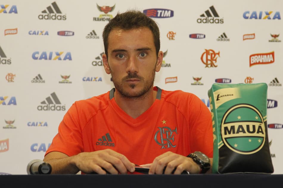 AGORA! Mancuello concede entrevista coletiva no Flamengo