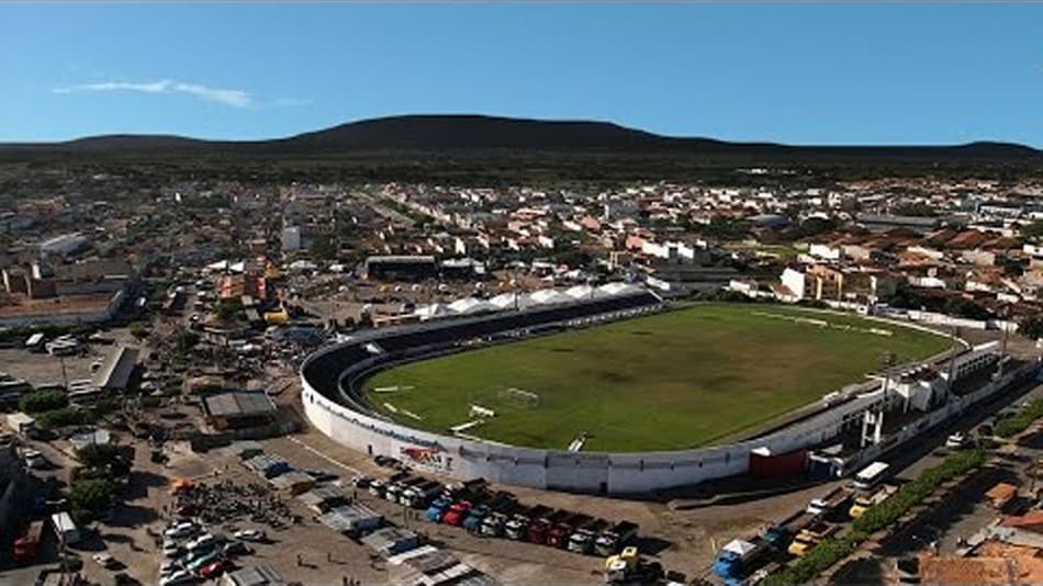 Estádio Etelvino Mendonça