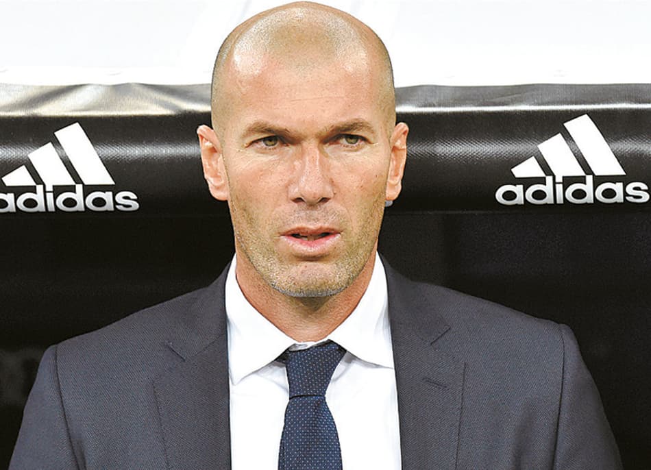 Zidane passou bem próximo ao tribunal onde Neymar foi interrogado