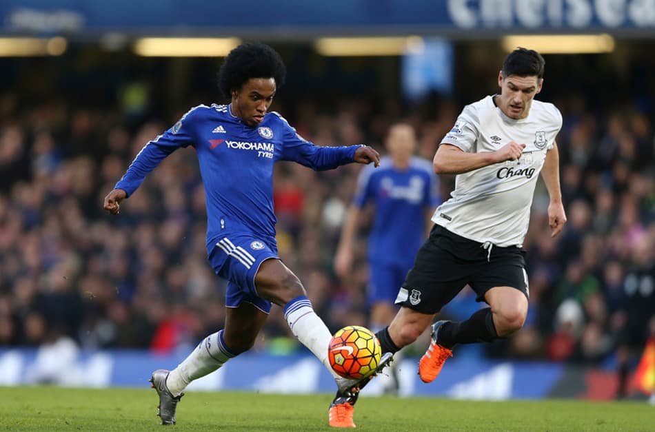 Terry faz contra, se redime no fim e Chelsea fica no empata com o Everton no Inglês