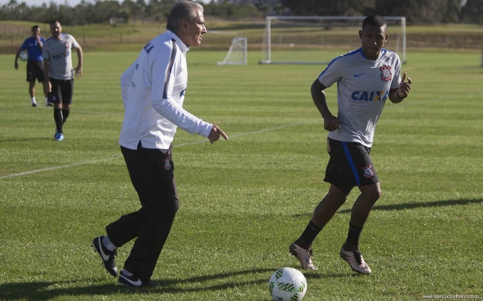 Carrasco do Galo, Malcom tem meta de gols e quer 'estourar' em 2016