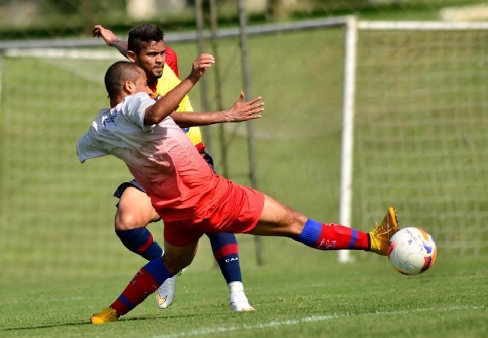 Atlético-PR goleia Marcílio Dias em primeiro jogo-treino do ano