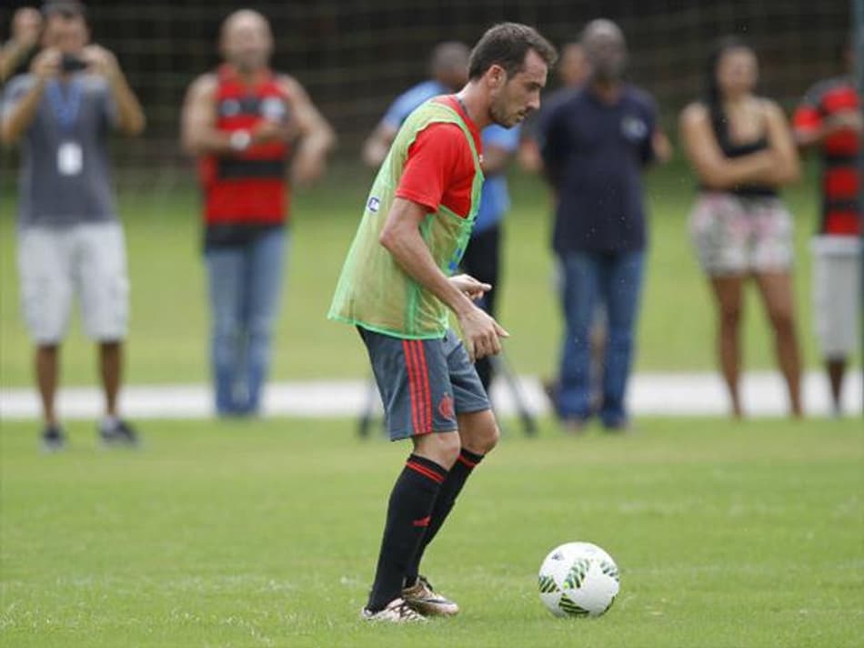 Craque do rachão! Mancuello faz dois gols e ganha aplausos da torcida