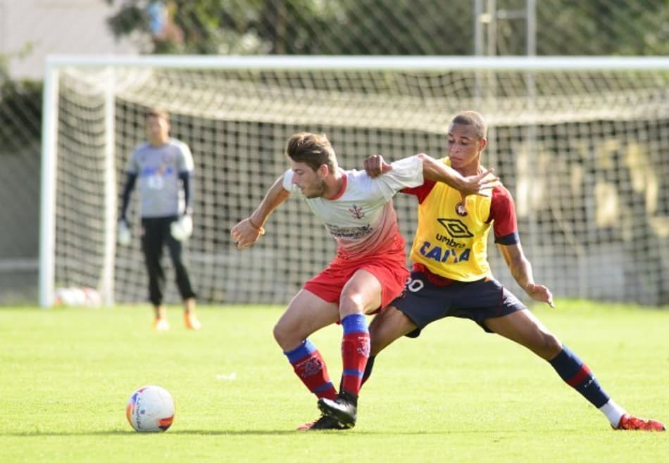 Volante revela otimismo na sua quarta temporada pelo Atlético-PR