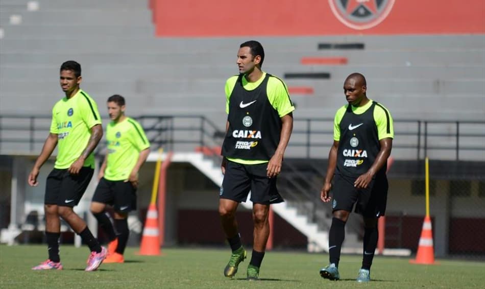 Exames confirmam lesão e Rafael Marques vira dúvida no Coritiba