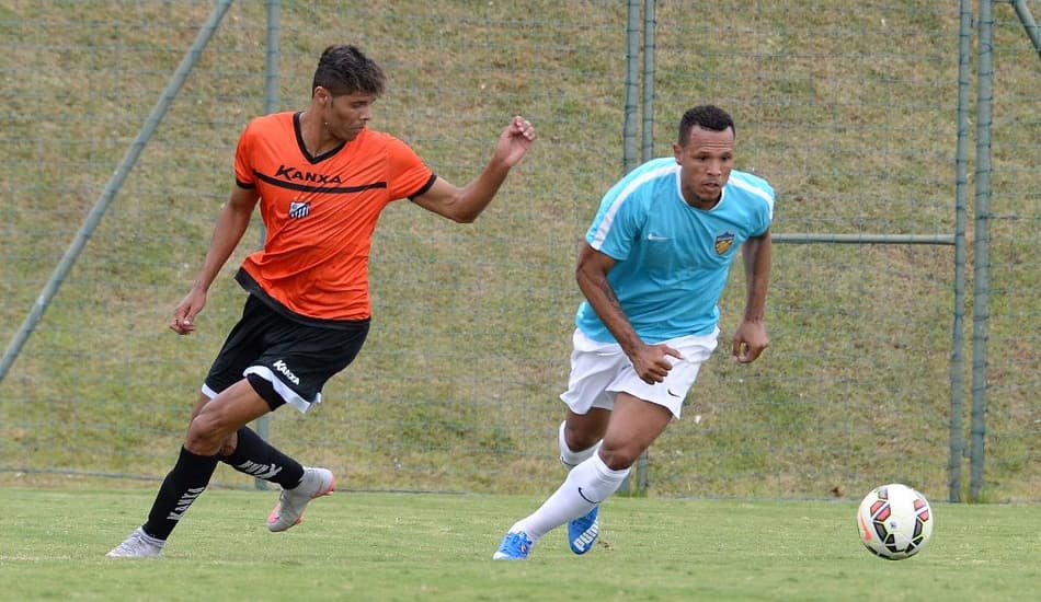 Que é isso, ‘pofexô’? Time de Luxa apanha do Bragantino em jogo-treino