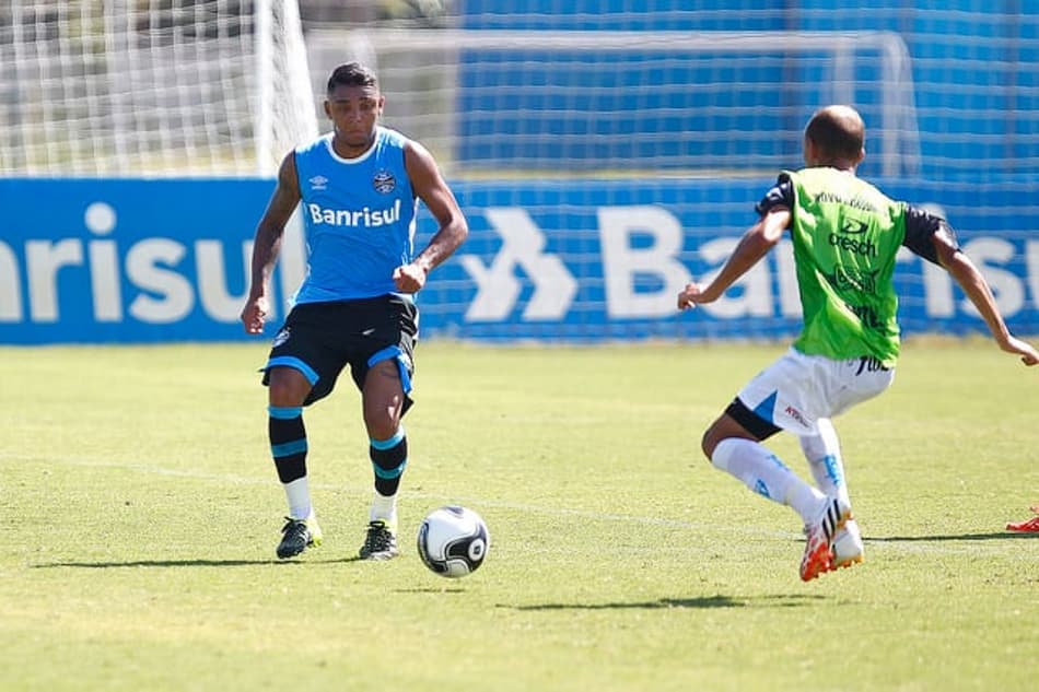 Reservas do Grêmio ficam no 0 a 0 em jogo-treino com Novo Hamburgo