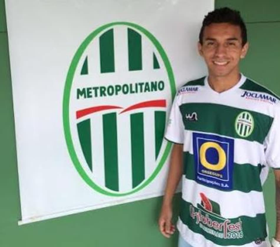Com contrato com o Fla até 2018, Rafinha é emprestado novamente
