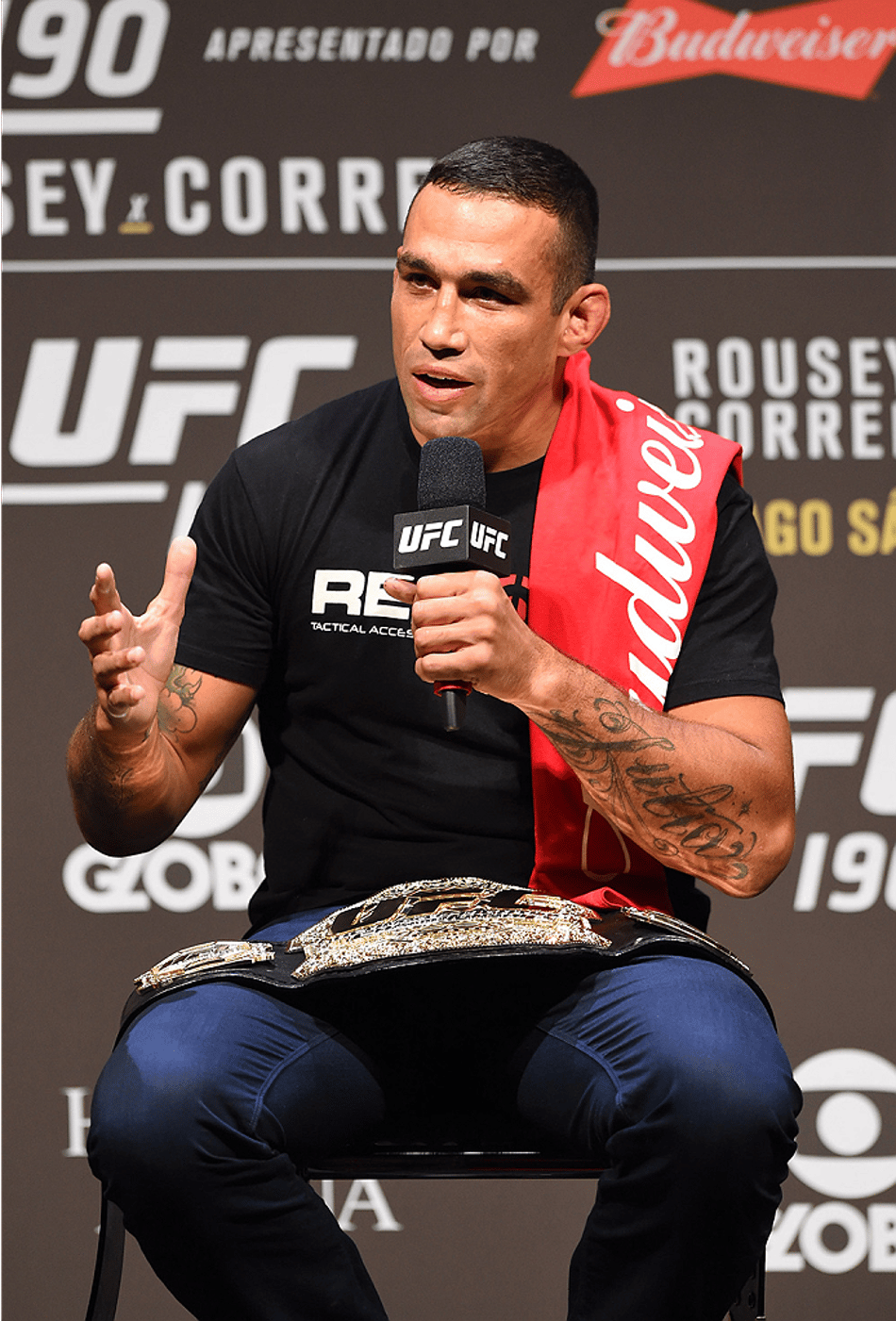 Werdum revela lesão sofrida antes de título do UFC contra Velásquez