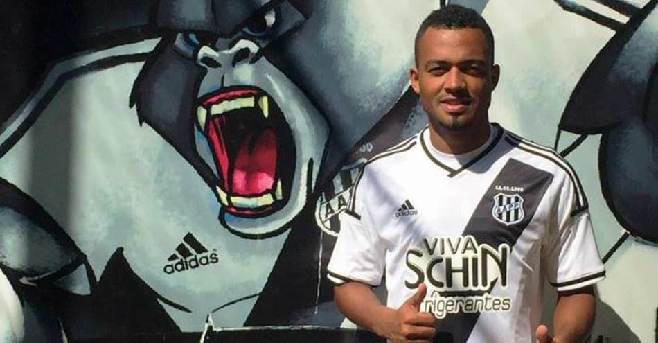 Visando titularidade, João Vítor é apresentado na Ponte Preta