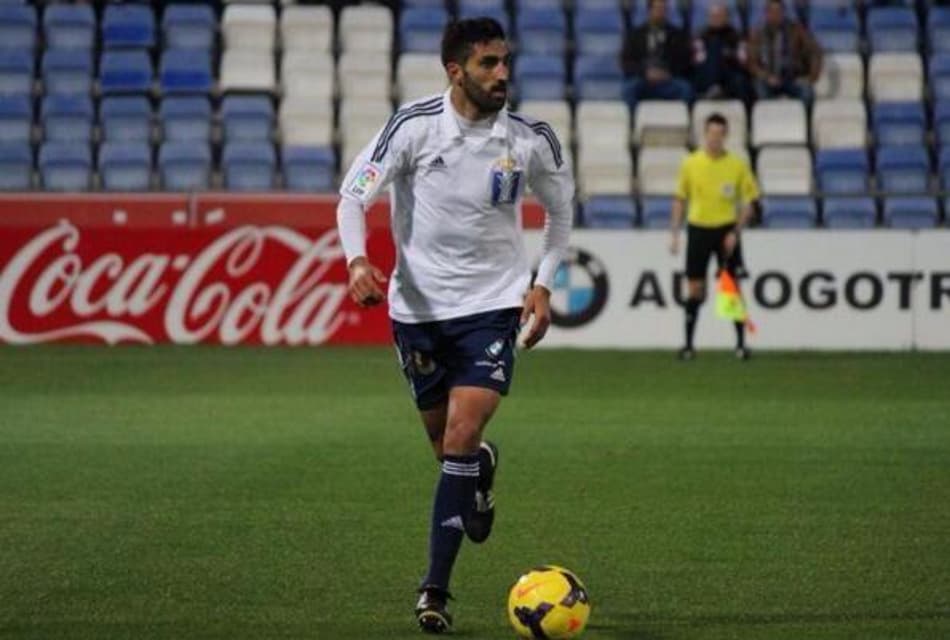 Em busca de zagueiro, Flamengo observa uruguaio Hernán Menosse