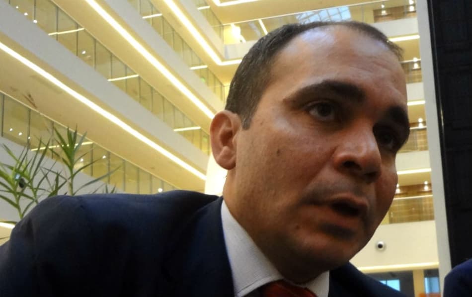Príncipe Ali não se intimida pela Fifa: ‘Sou o que não precisa de advogado’