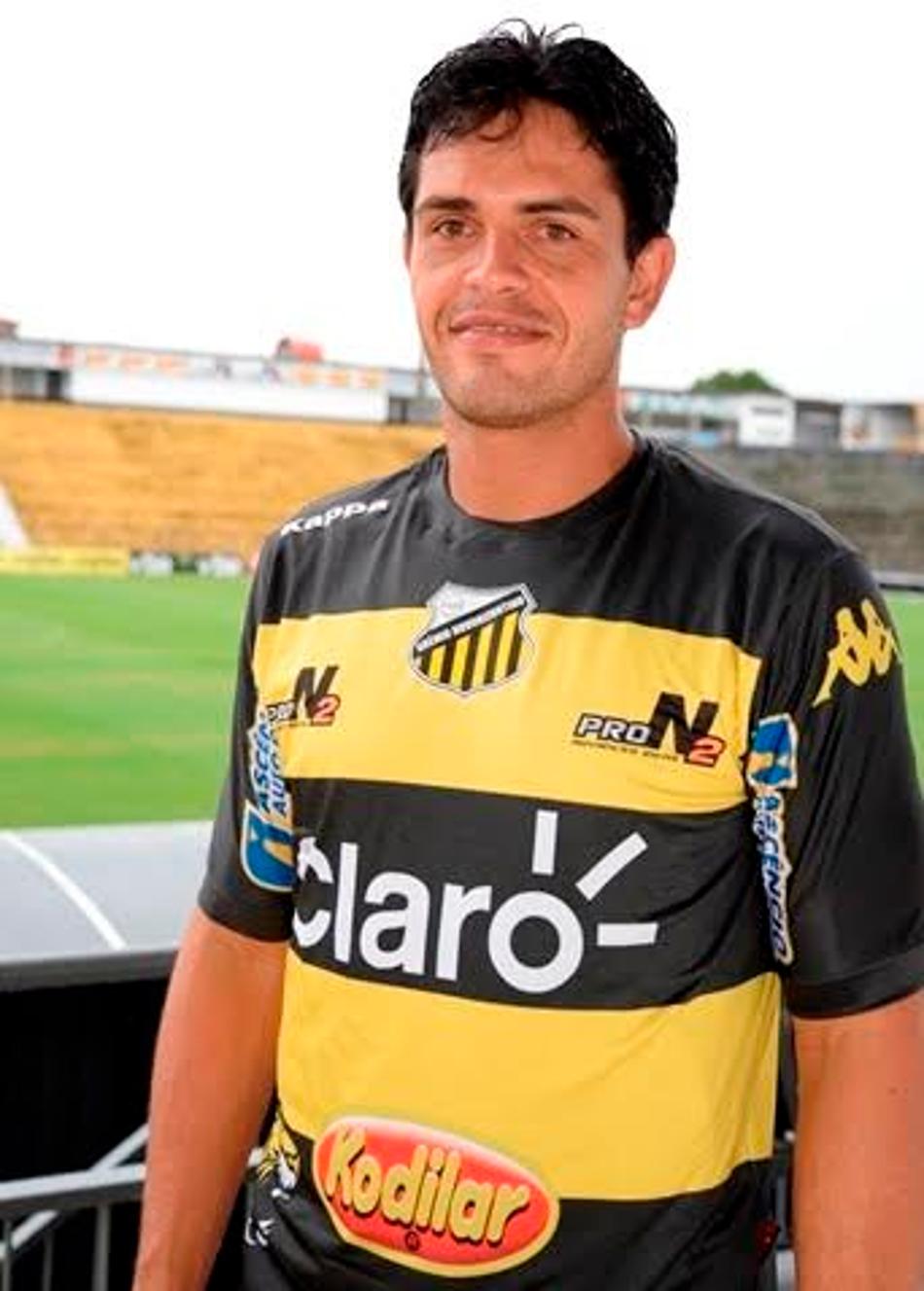 Após deixar o Paysandu, volante ex-Botafogo acerta com o Novorizontino