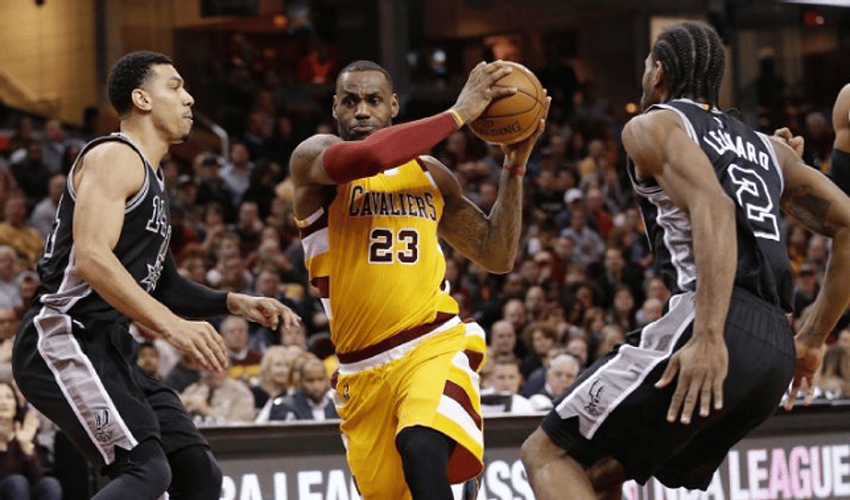 Técnico do Cleveland Cavaliers minimiza pressão em LeBron James nos playoffs