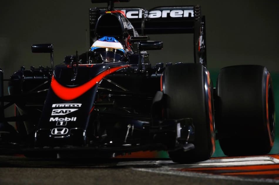 McLaren tem seu novo carro homologado pela FIA