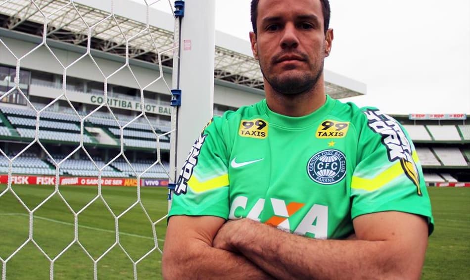 Wilson renova com o Coritiba até o final de 2017