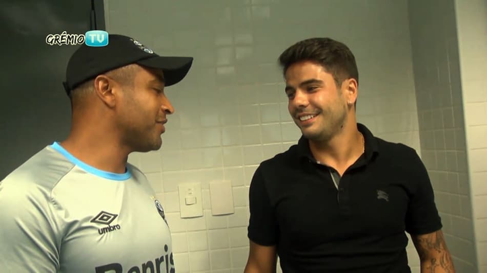 Derrotado nas duas primeiras partidas, Henrique Almeida se diz preparado para ser titular do Grêmio