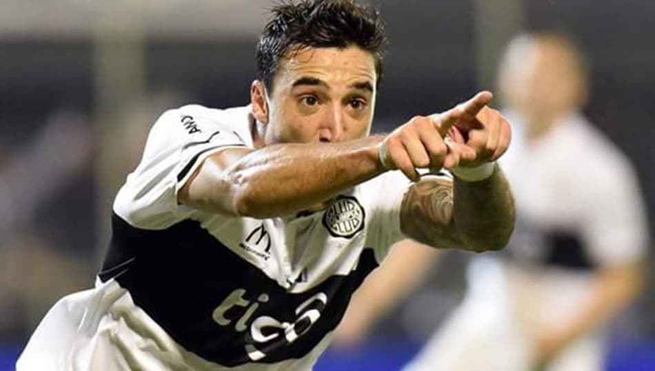 Salgueiro é esperado entre terça e quarta para assinar com o Botafogo