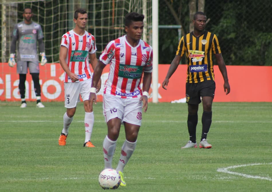 Almir nega oferta do Botafogo no ano passado e abre as portas para retorno: ‘Ia balançar’