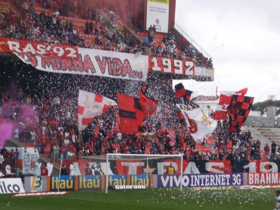 Organizada não entra na Arena da Baixada com material desde 2011