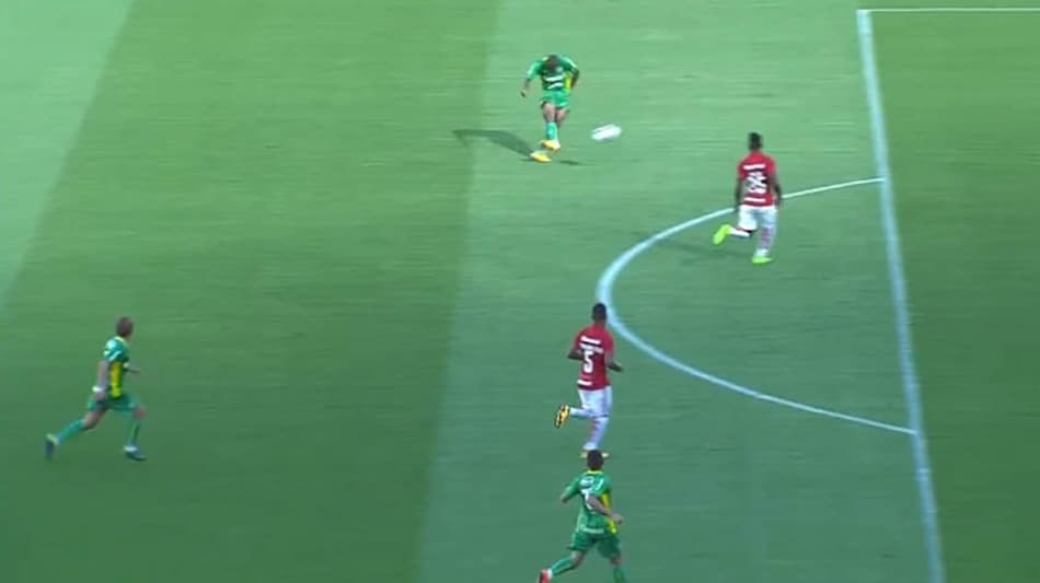 Internacional vence o Ypiranga no fim e alcança primeira vitória no Gauchão