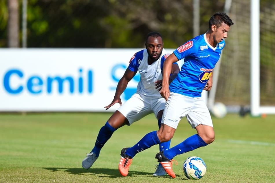 Volante descarta encontrar jogo fácil diante do Tupi, pela terceira rodada do Mineiro (Foto:Juliana Flister/Light Press/ Site Oficial do Cruzeiro)