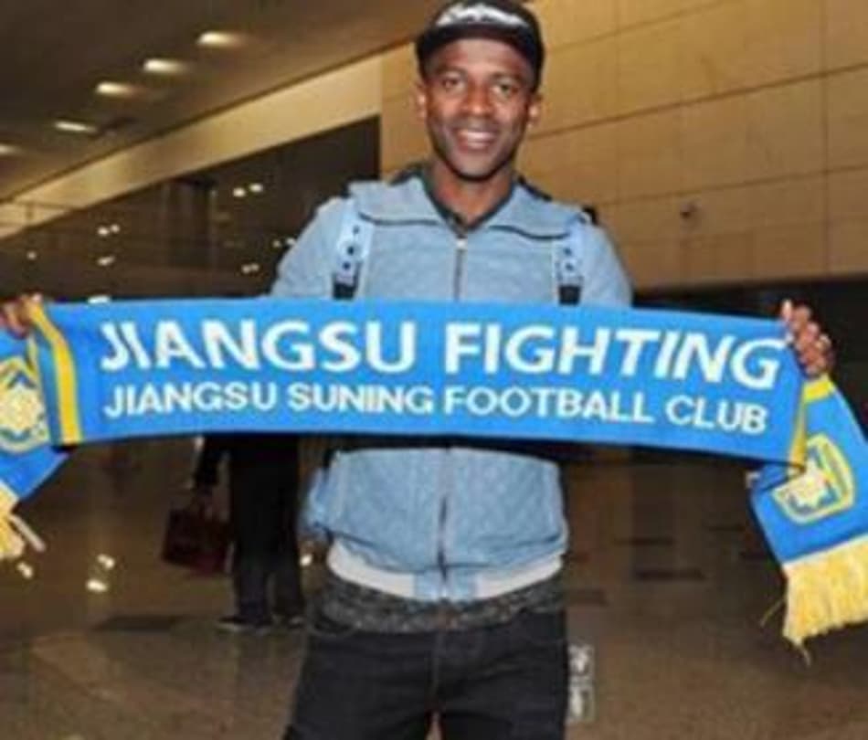 Fora de Campo! Ramires é recebido com festa na China