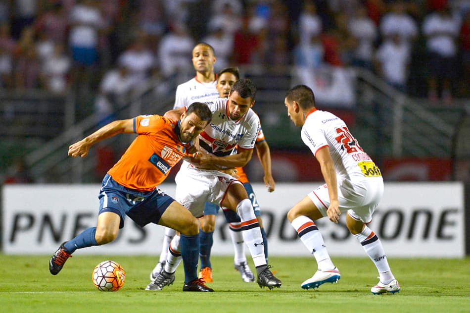 SIGA! São Paulo tenta garantir lugar na fase de grupos da Libertadores