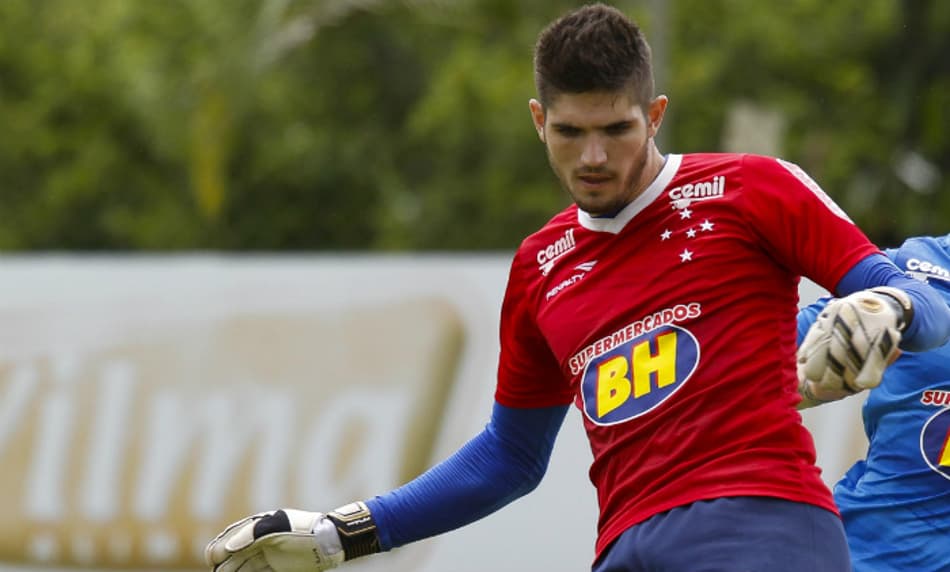 Terceiro reserva no gol do Cruzeiro é emprestado ao Londrina