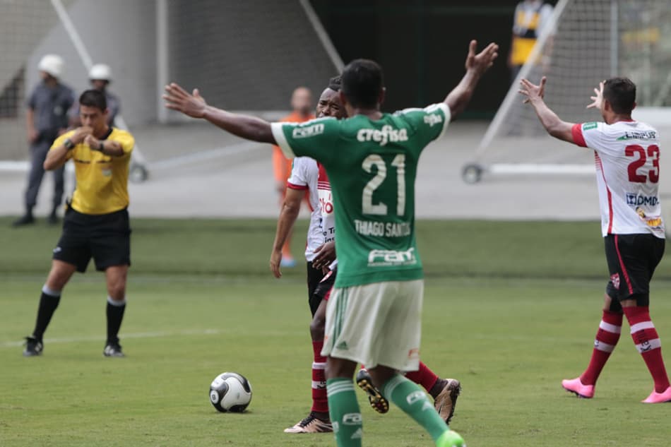 Antes de estreia na Libertadores, Palmeiras perde para o Linense pelo Paulista