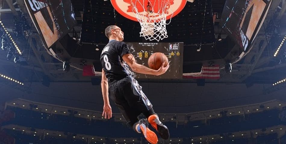 Zach LaVine é bicampeão no Campeonato de Enterradas