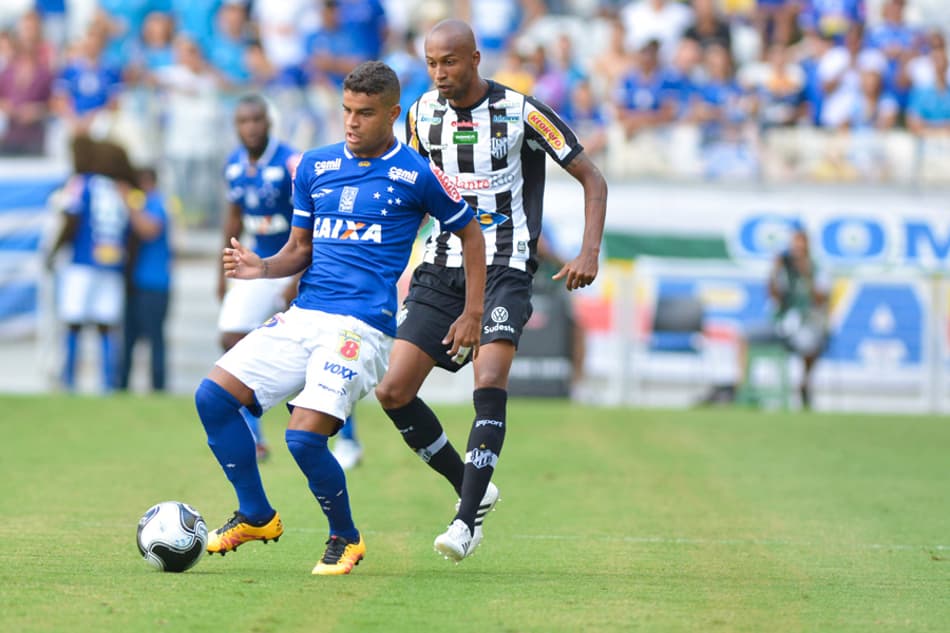 TEMPO REAL! Cruzeiro testa nova formação em partida contra o Tupi