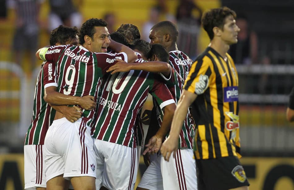 Fluminense vence o Tigres e diminui a crise