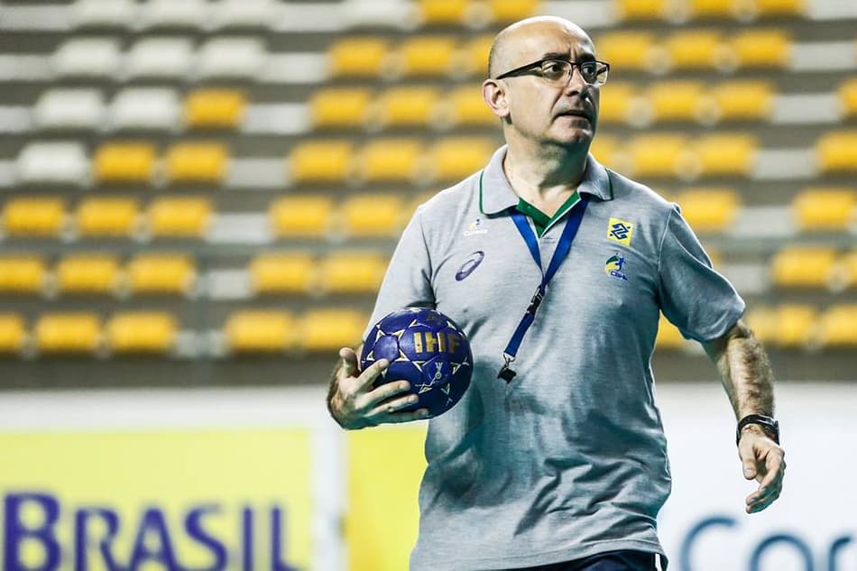 Seleções de base viajam para Bauru