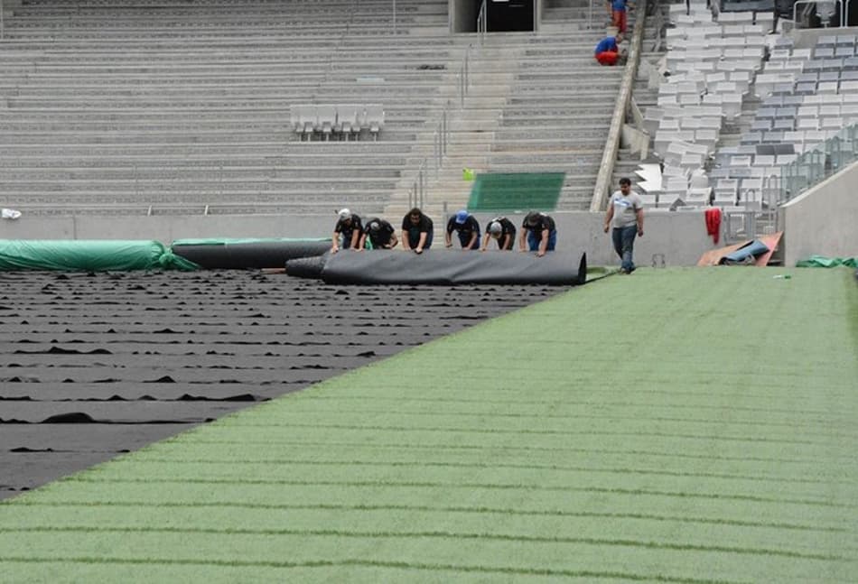 Com volta de Walter, Atlético-PR quer 30 mil em estreia de grama sintética