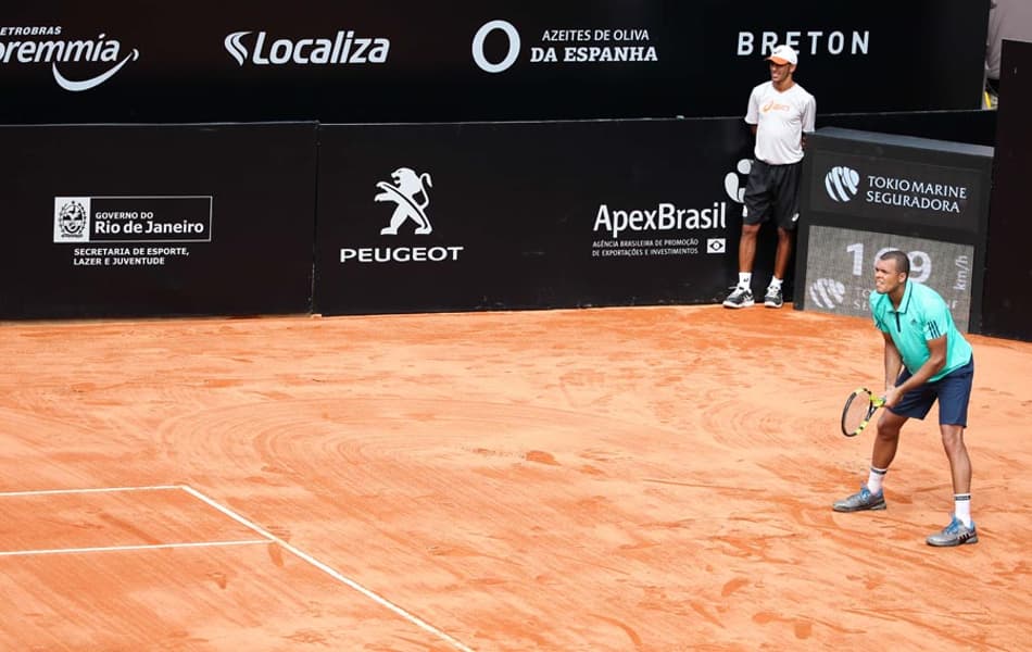 Thiago Monteiro coloca os pés no chão, mas quer nova surpresa