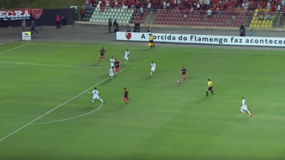 AGORA! Na estreia de Cuéllar, Flamengo luta pela ponta contra o América-MG